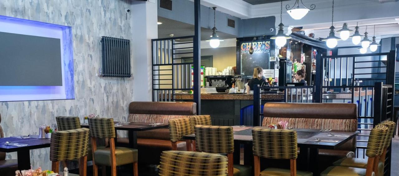דנפרמליין The City Hotel מראה חיצוני תמונה